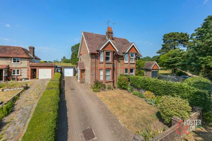 3 Bedroom Semi-Detached House For Sale In Henfield Common North, Henfield, BN5