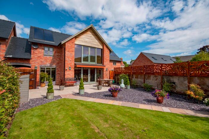 4 Bedroom Barn Conversion For Sale In St. Peters Place, Lee Brockhurst, Shrewsbury, SY4