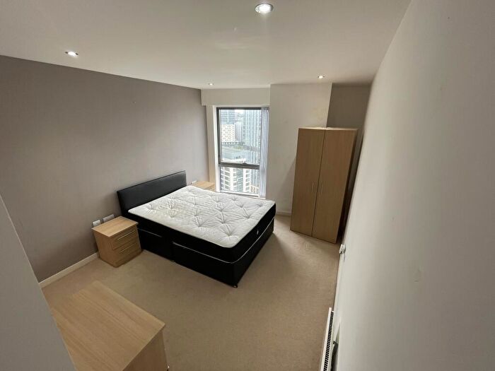 2 Bedroom Apartment To Rent In Alexandra Tower, L3