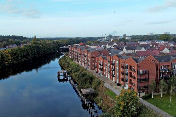 2 Bedroom Flat To Rent In Grayling Mews, Walton Locks, Warrington, WA4