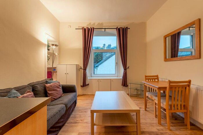 1 Bedroom Flat To Rent In Lyne Street, Abbeyhill, Edinburgh, EH7
