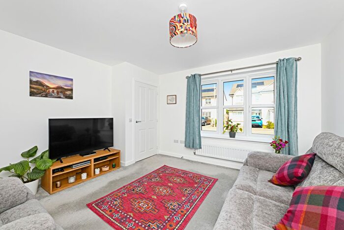 3 Bedroom Semi-Detached House For Sale In Cowpits Lane, Musselburgh, Whitecraig, EH21