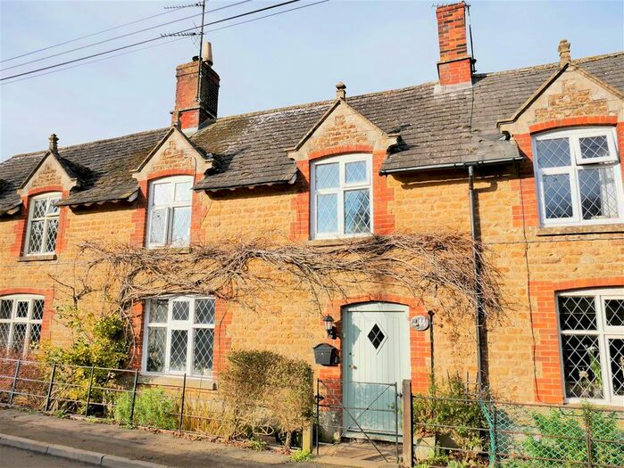 3 Bedroom Terraced House For Sale In Bremhill, Calne, SN11
