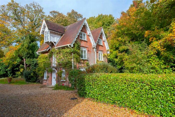 2 Bedroom Detached House To Rent In Vyne Road, Bramley, Tadley, Hampshire, RG26