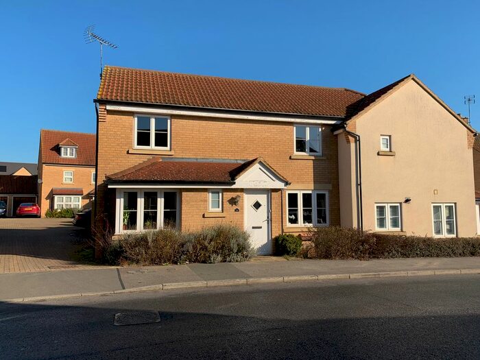 3 Bedroom Semi-Detached House To Rent In Hepburn Crescent, Milton Keynes, MK4