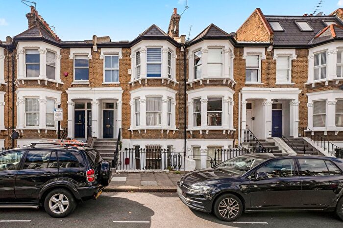 1 Bedroom Flat For Sale In Mirabel Road, Fulham, SW6