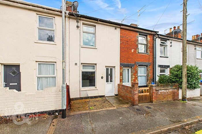 2 Bedroom Terraced House To Rent In Arnold Street, Lowestoft, NR32