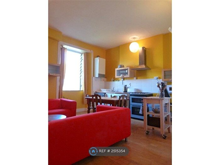 4 Bedroom Flat To Rent In West Preston Street, Edinburgh, EH8