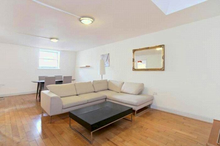 2 Bedroom Flat To Rent In Westbourne Terrace, Bayswater, W2