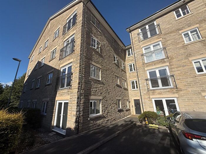 2 Bedroom Flat For Sale In Bramble Court, Millbrook, Stalybridge, SK15