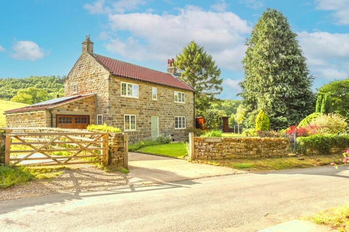 4 Bedroom Detached House For Sale In Egton Grange, Whitby, YO22