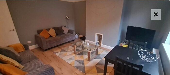 2 Bedroom Terraced House To Rent In Glebe Avenue, Leeds, West Yorkshire, LS5