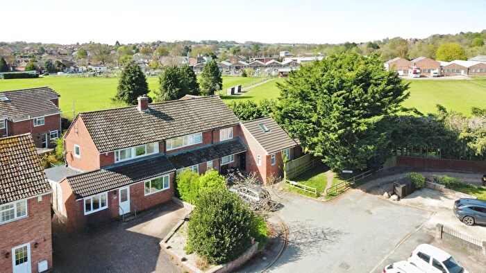 3 Bedroom Semi-Detached House For Sale In Barrow Close, Marlborough, SN8