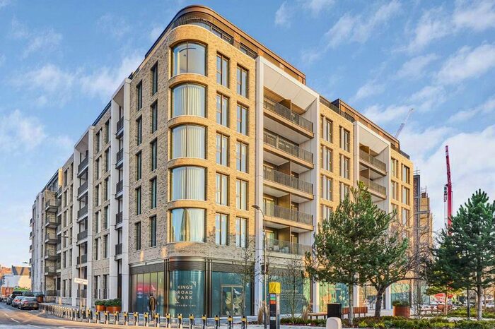 2 Bedroom Flat To Rent In Michael Road, London, SW6