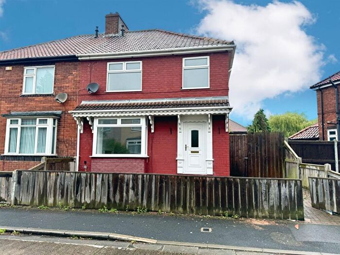 3 Bedroom Semi Detached House To Rent In Zetland Road, Stockton-On-Tees, TS19