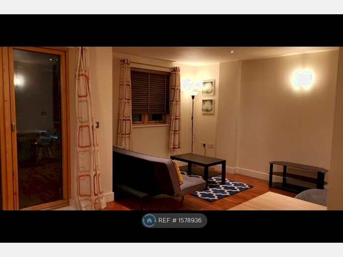 1 Bedroom Flat To Rent In Thorn Walk, Reading, RG1