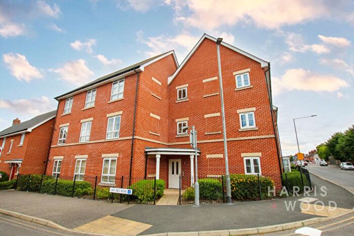 2 Bedroom Flat For Sale In Saw Mill Road, Colchester, CO1