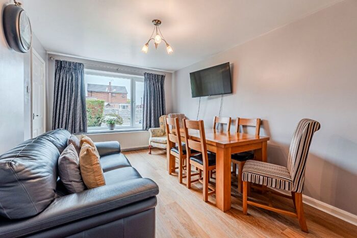 5 Bedroom Detached House For Sale In Oak Wood Road, Wetherby, West Yorkshire, LS22