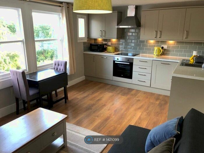 1 Bedroom Flat To Rent In Bath Road, Bath, BA1