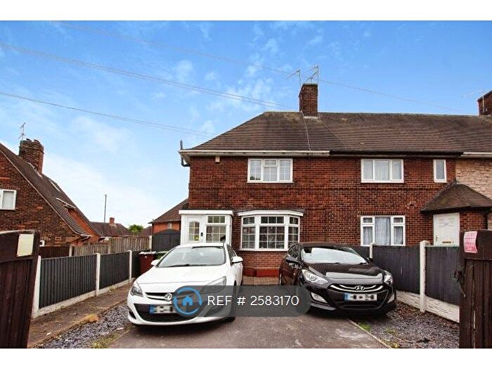 3 Bedroom Semi-Detached House To Rent In Strelley Road, Nottingham, NG8