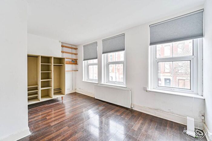 2 Bedroom Flat To Rent In Northlands Street, Camberwell, London, SE5