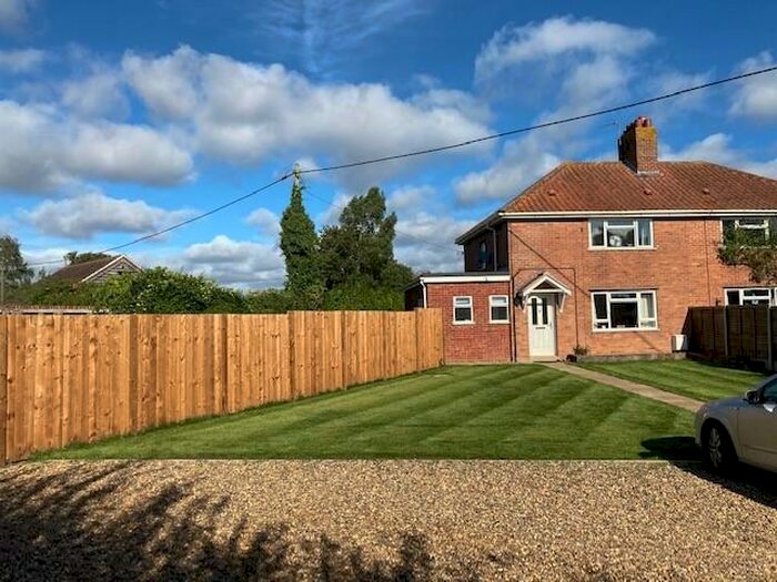 3 Bedroom Semi-Detached House To Rent In The Street, Rockland St. Mary, NR14