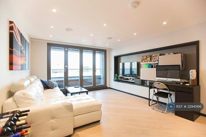 2 Bedroom Flat To Rent In Holmes Road, London, NW5