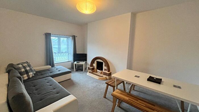 2 Bedroom Flat To Rent In Castle Street, Tredegar, Mid Glamorgan, NP22