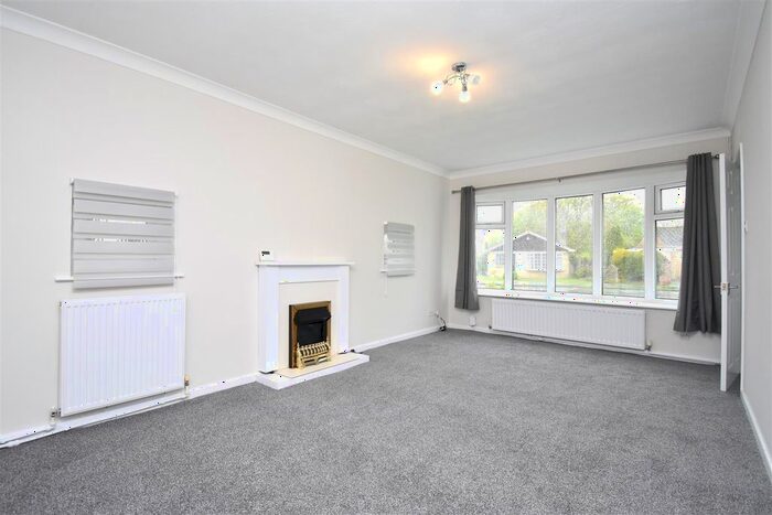 2 Bedroom Detached Bungalow To Rent In Oak Tree Lane, Haxby, York, YO32
