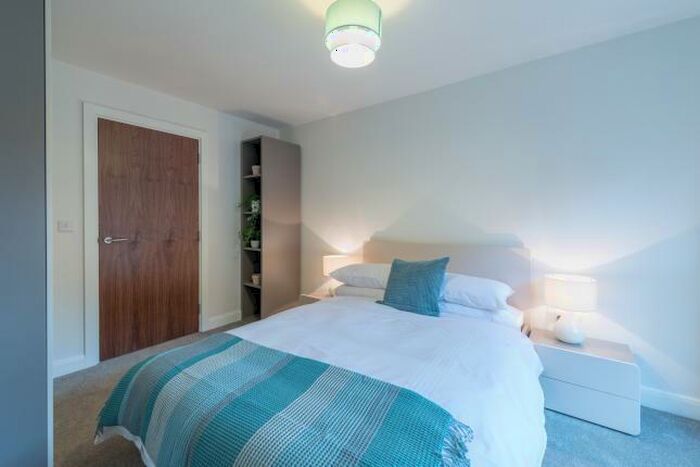 3 Bedroom Apartment To Rent In St. Johns Road, Leeds, West Yorkshire, LS3