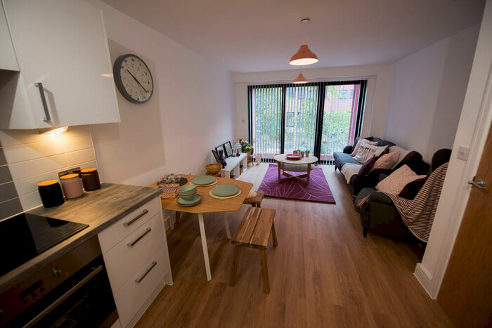 2 Bedroom Apartment To Rent In Vine Street, Liverpool, Merseyside, L7