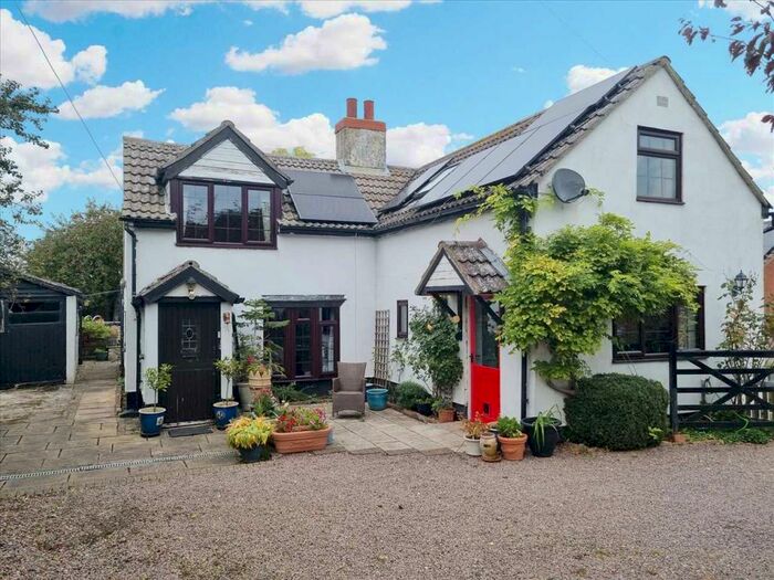 3 Bedroom Detached House For Sale In Chapel Lane, Anwick, NG34