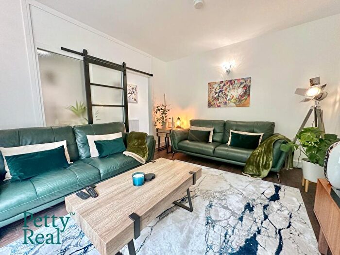 4 Bedroom Detached House For Sale In Jobson Road, Barrowford, BB9