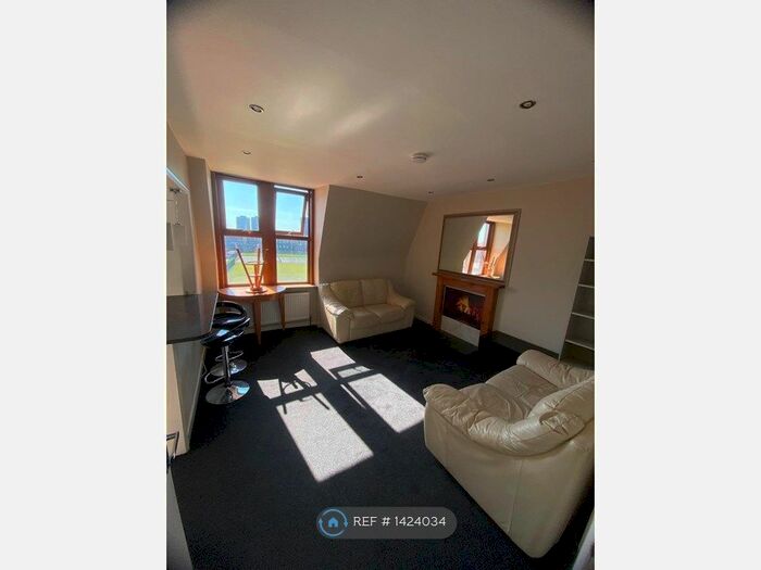 2 Bedroom Flat To Rent In Gledstanes Road, London, W14