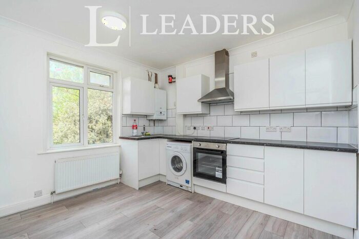 2 Bedroom Apartment To Rent In Sirdar Road, Southampton, SO17