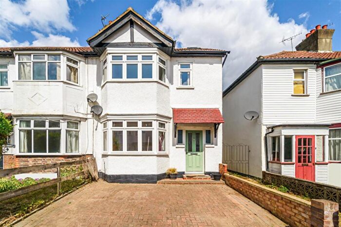 4 Bedroom End Of Terrace House To Rent In Phyllis Avenue, Motspur Park, KT3