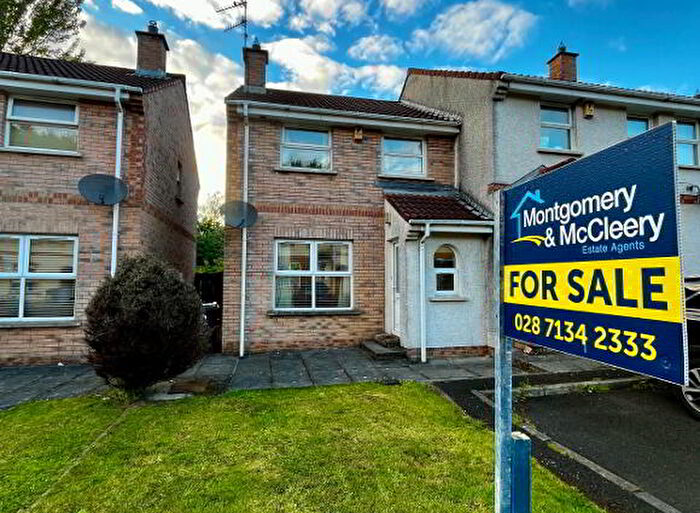 3 Bedroom End TownHouse For Sale In Shepherds Glen, Derry/ Londonderry, BT47