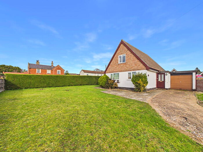 2 Bedroom Detached House For Sale In St Andrews Road, Scole, IP21