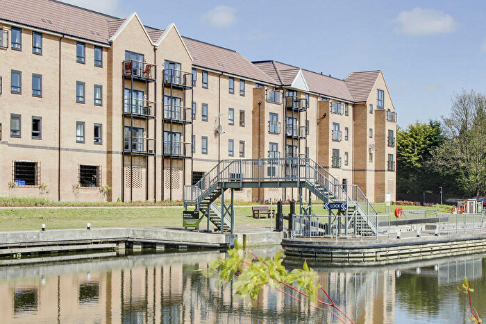 2 Bedroom Apartment To Rent In Marbled White Court, Little Paxton, PE19