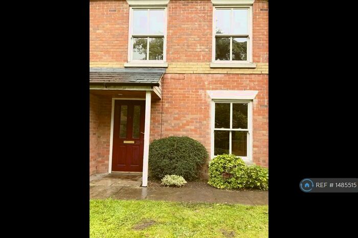 3 Bedroom Semi-Detached House To Rent In Wargrave Road, Twyford, RG10