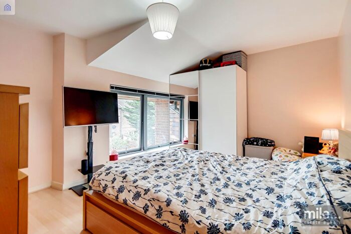 1 Bedroom Flat To Rent In Lanacre Avenue, London, NW9