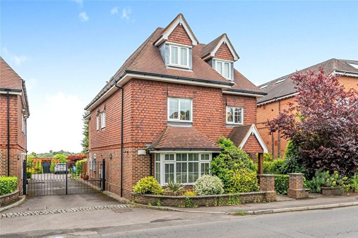 2 Bedroom Flat For Sale In Send Road, Send, Woking, Surrey, GU23