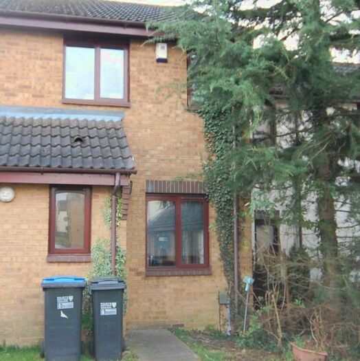 2 Bedroom House To Rent In Tomsfield, Hatfield, AL10