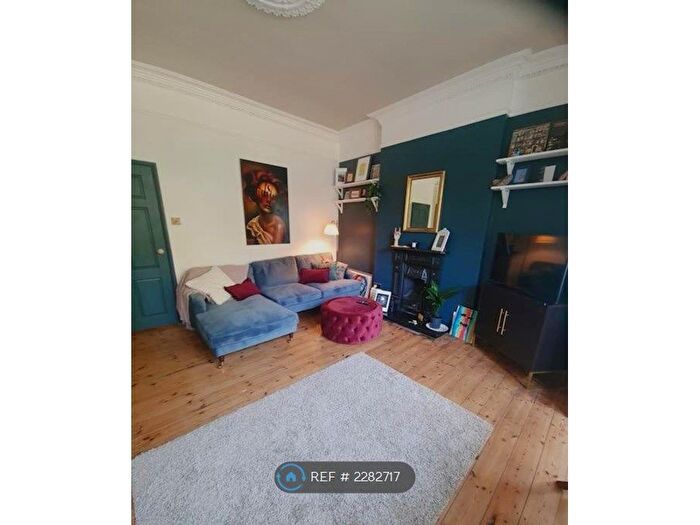 1 Bedroom Flat To Rent In Fulham Palace Road, London, SW6