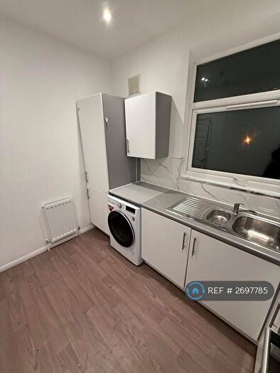 2 Bedroom Flat To Rent In Avonmouth Road, Bristol, BS11