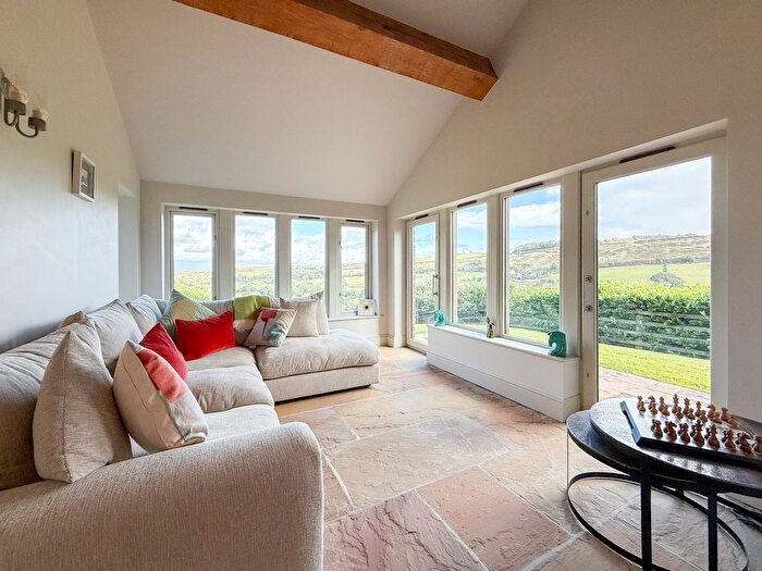 4 Bedroom Detached House For Sale In Mission View, Off Arrunden Lane, Holmfirth, HD9