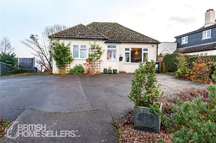 2 Bedroom Bungalow For Sale In New House Lane, Canterbury, Kent, CT4