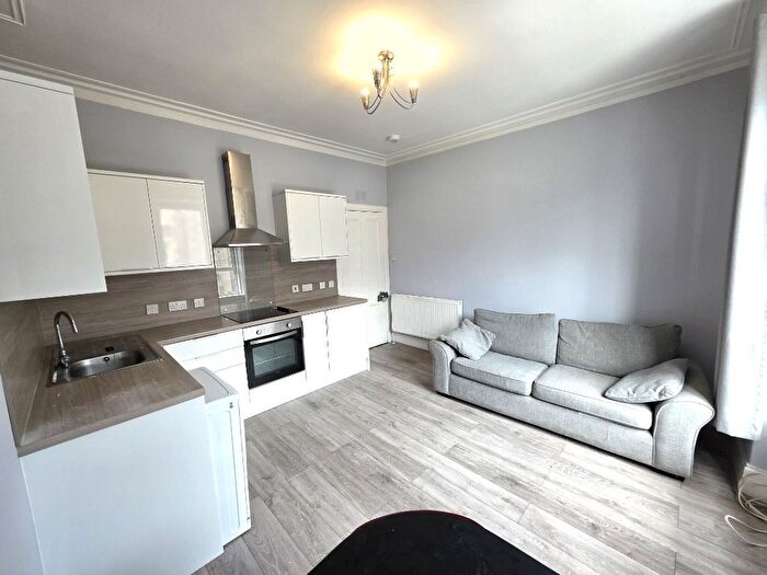 2 Bedroom Flat To Rent In Urquhart Street, City Centre, Aberdeen, AB24