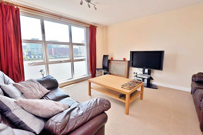 2 Bedroom Apartment To Rent In Mariners Wharf, Quayside, Newcastle Upon Tyne, NE1