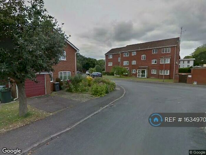 2 Bedroom Flat To Rent In Bexley Court, Reading, RG30